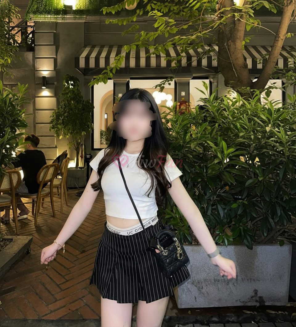 ฟรายเดย์ - ไซด์ไลน์ - 692938137e531_IMG_1275 - fiwfans