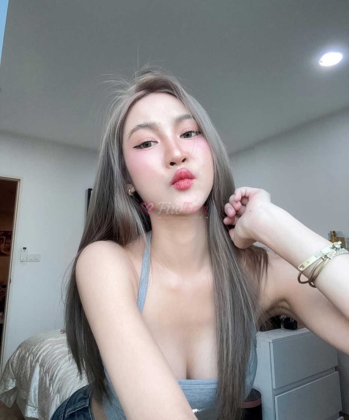 เมย์ - ไซด์ไลน์ - 692ad4967cbdc_1000013719 - fiwfans