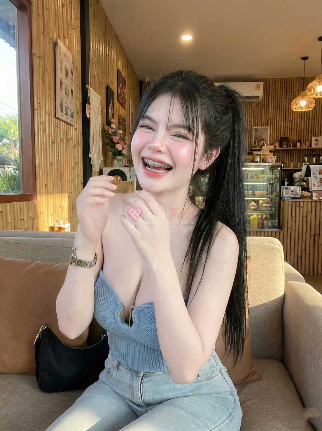 จีน่า - ไซด์ไลน์ - 695cdd474a5bb_IMG_8814 - fiwfans