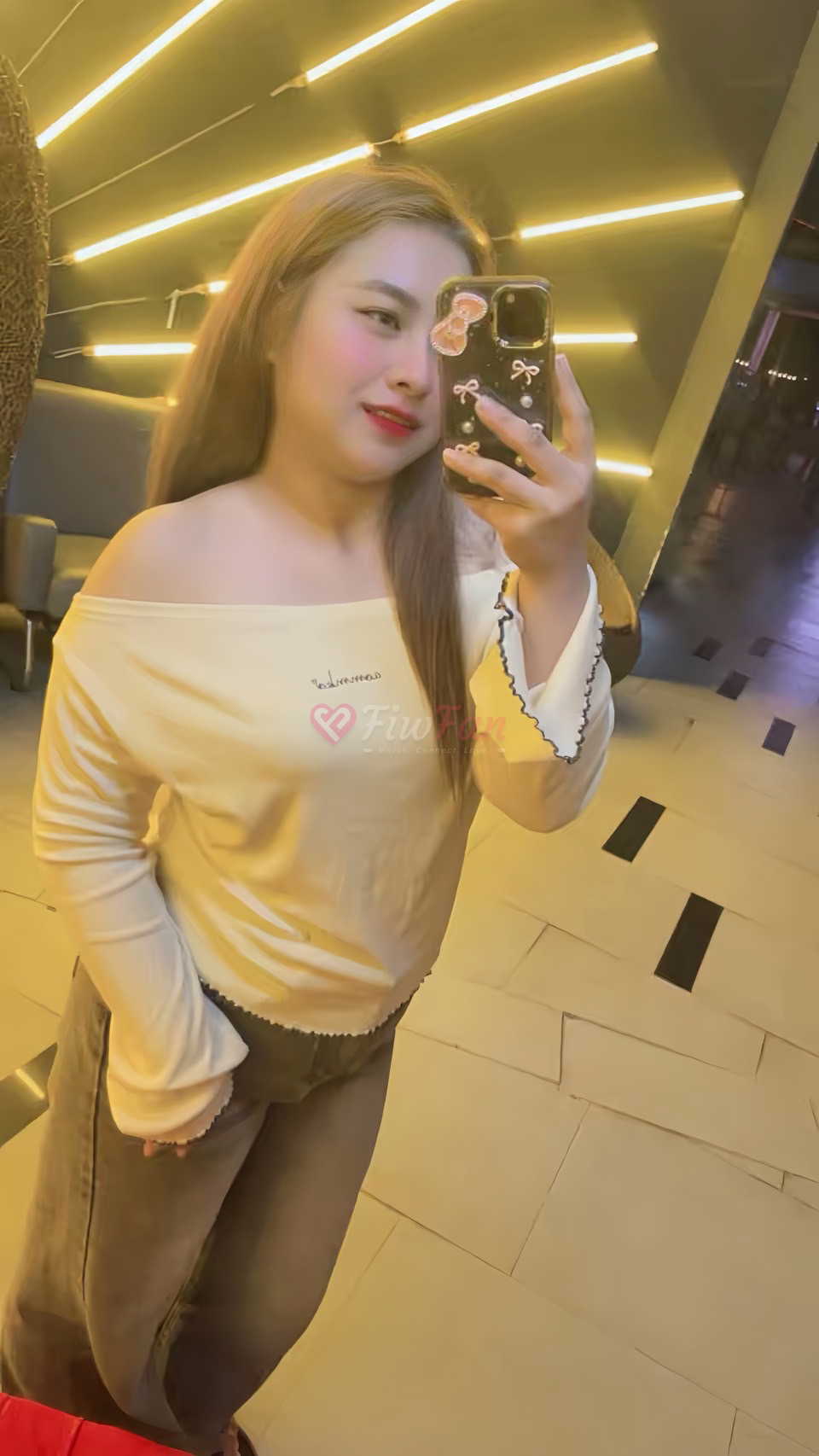 ครีม - ไซด์ไลน์ - 697f09005982c_IMG_8901 - fiwfans
