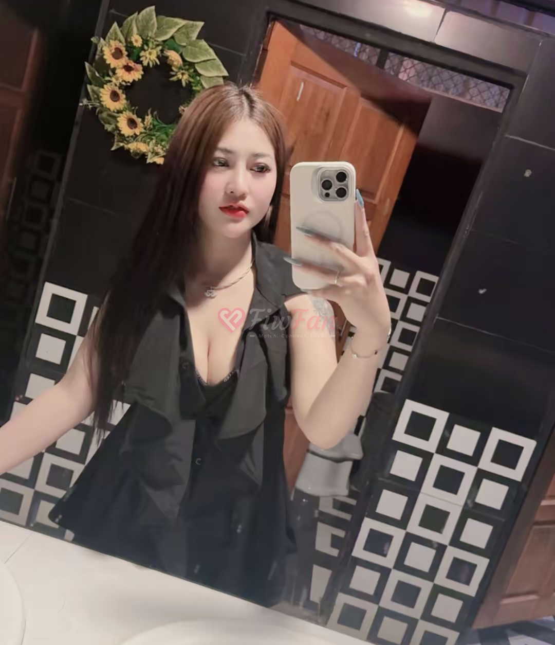 กาฟิวส์ - ไซด์ไลน์ - 6986e46023f0f_temp_image_AACC963D-8C12-4645-9431-032EFA517D08 - fiwfans