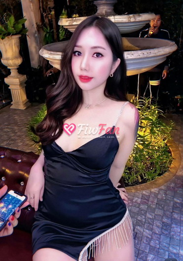 Irin
 - Sideline photo 2