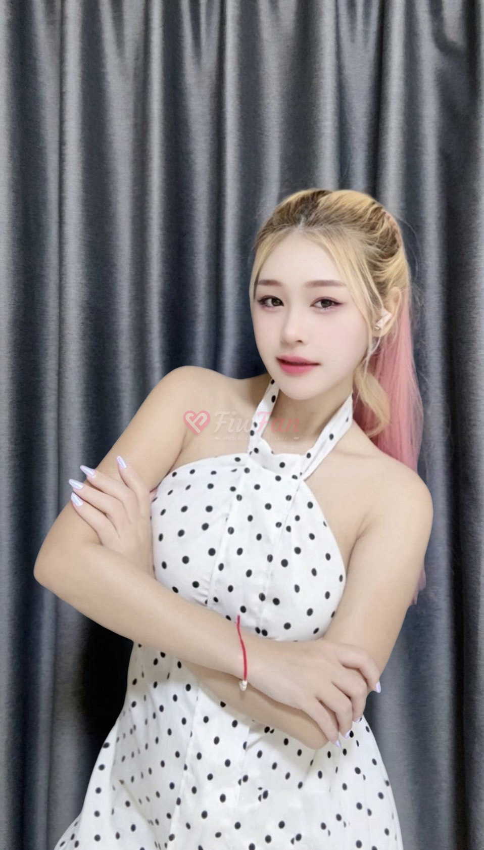 พิ้งค์ - ไซด์ไลน์ - 6992bf7feb876_S__2998300_0 - fiwfans