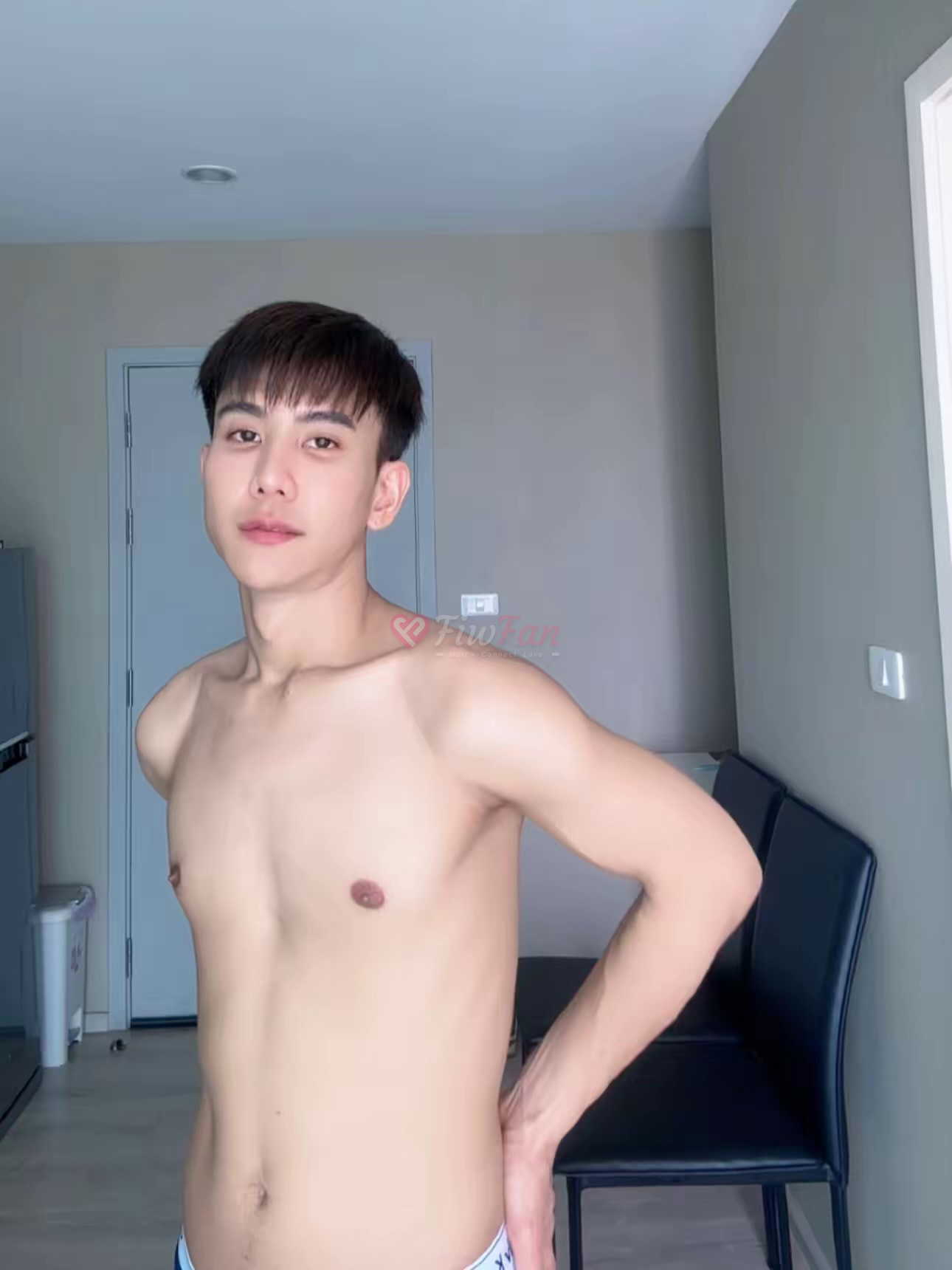 เลโอ - ไซด์ไลน์ - 699dd7d60eb32_IMG_0295 - fiwfans